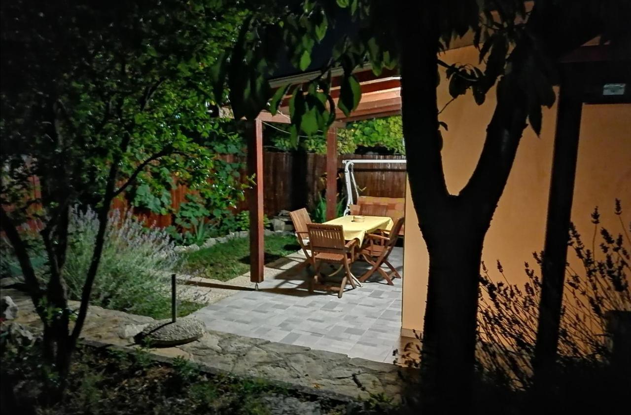 Apartment Taja, Cijela Kuca I Vrt Samo Za Vas Split Exterior photo