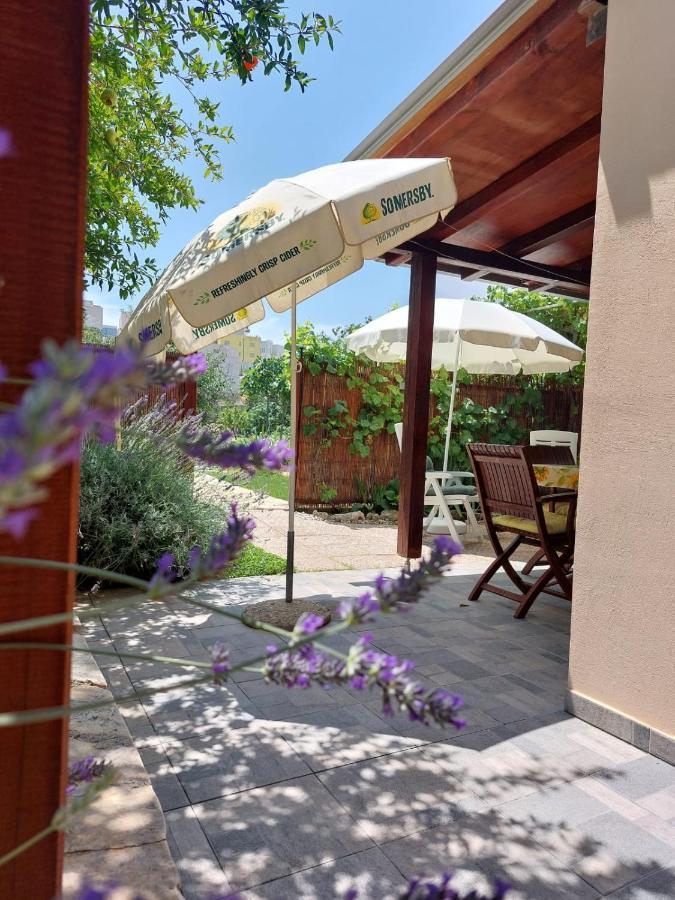 Apartment Taja, Cijela Kuca I Vrt Samo Za Vas Split Exterior photo
