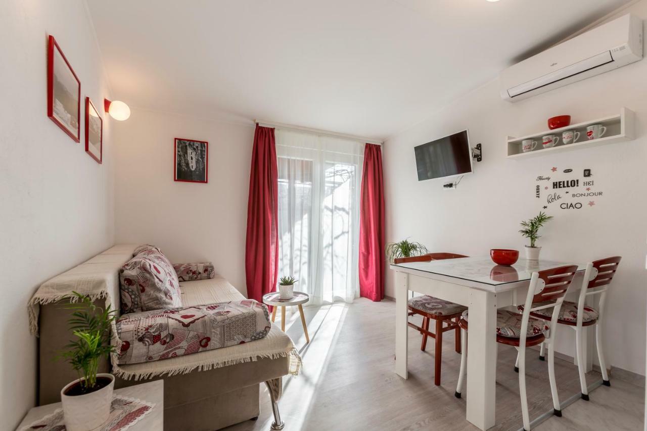 Apartment Taja, Cijela Kuca I Vrt Samo Za Vas Split Exterior photo
