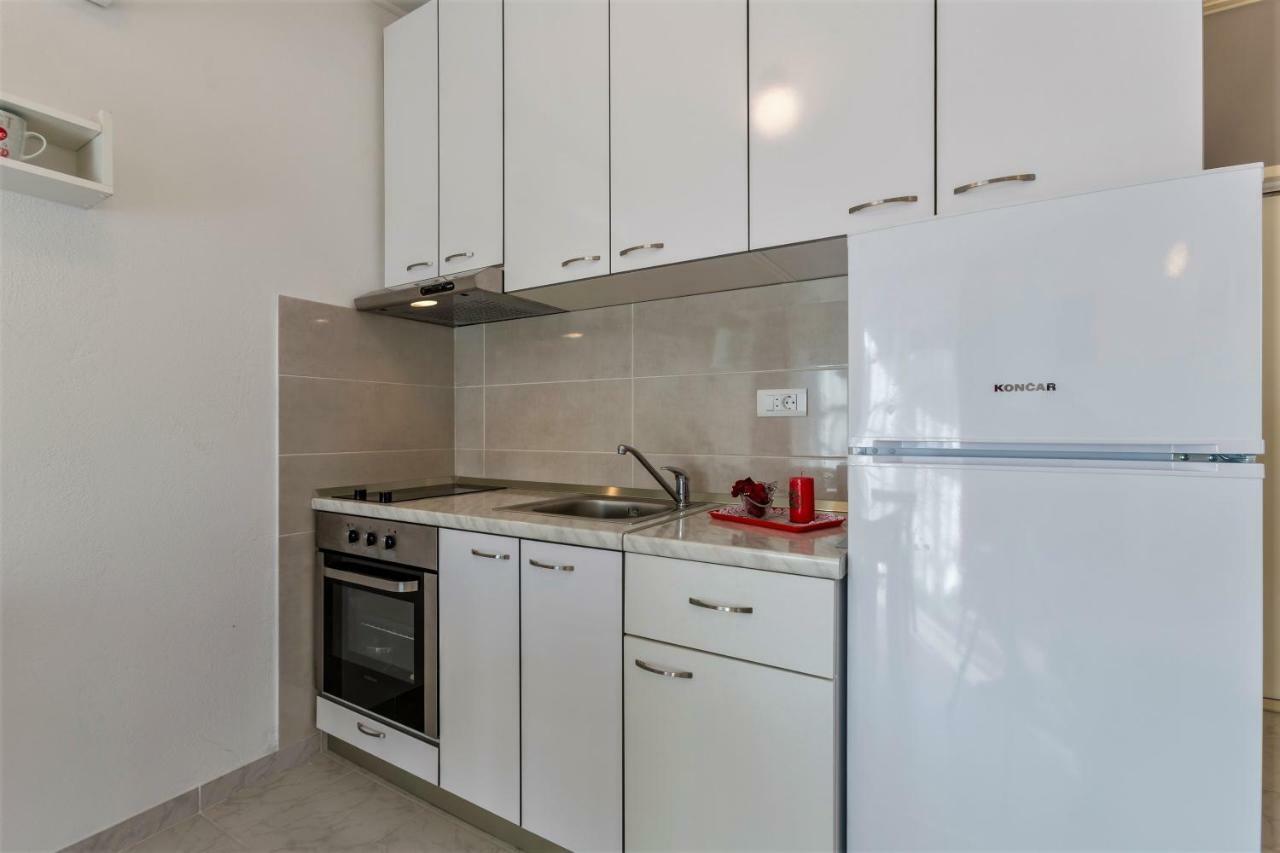 Apartment Taja, Cijela Kuca I Vrt Samo Za Vas Split Exterior photo